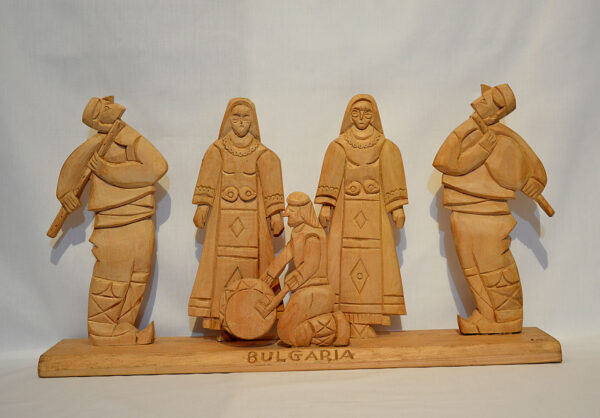 Bulgarian folk musicians wood carving