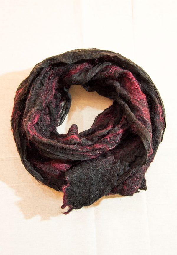 Scarf of felt and fabric