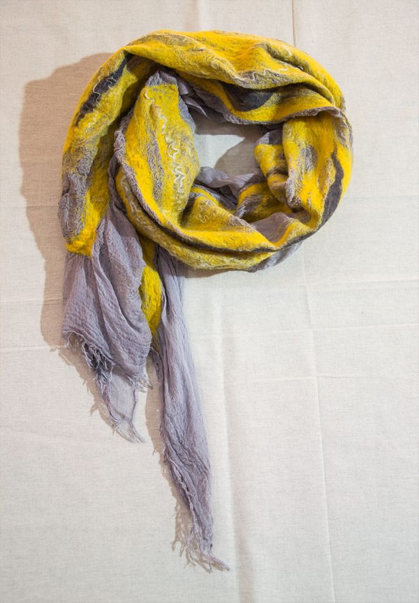 Scarf of felt and fabric