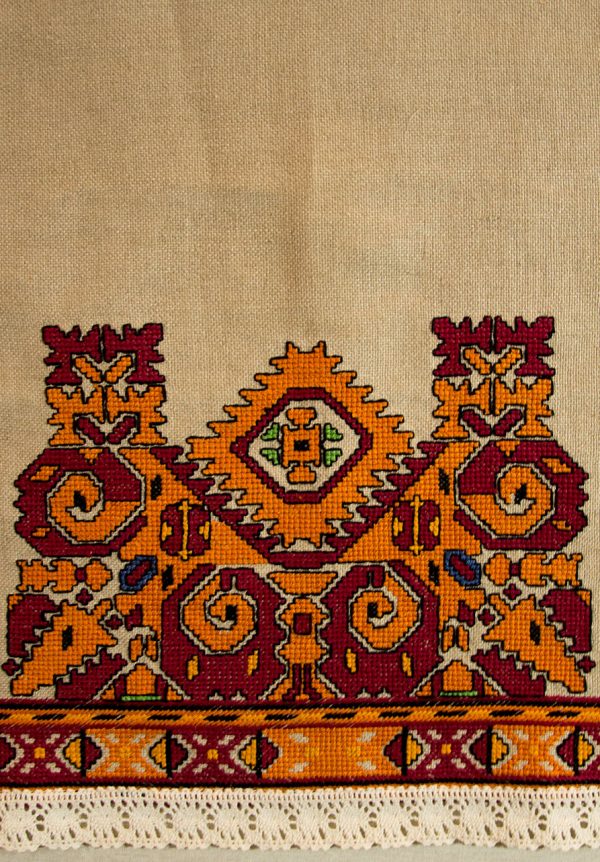 handmade bulgarian embroidery serviette